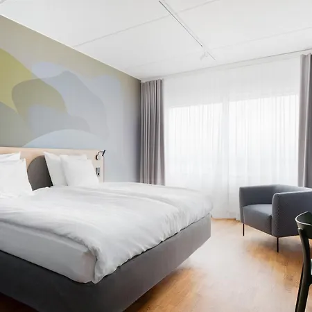 Отель Break Sokos Flamingo 4*